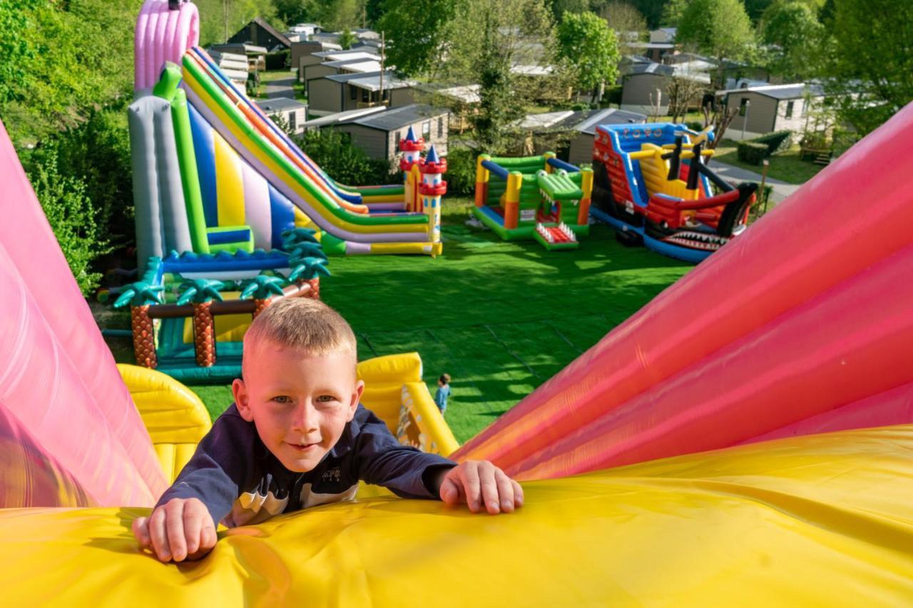 Camping Country Park Crecy La Chapelle - Site Officiel - Next To Disneyland Paris Crecy-la-Chapelle Exterior foto